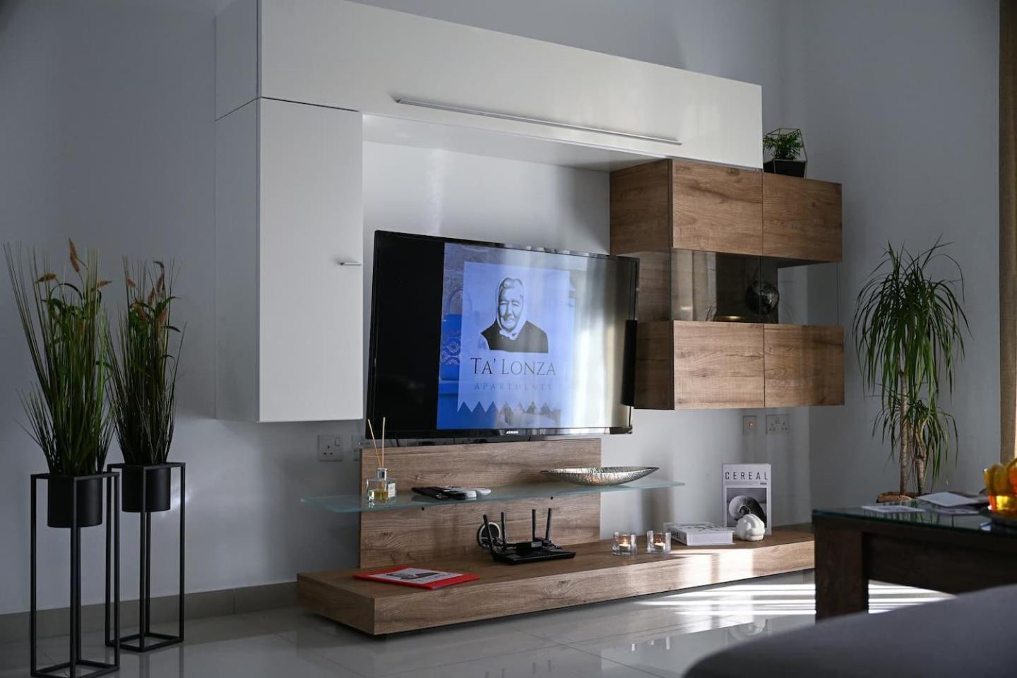 Fl 3 Ta'Lonza Luxury With Hot Tub By Homely Mellieħa Exterior foto