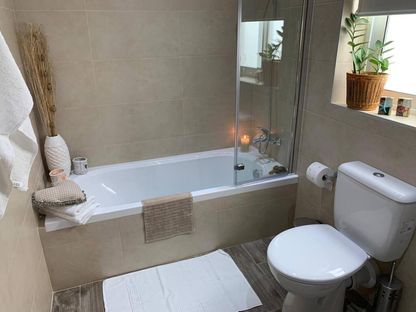 Fl 3 Ta'Lonza Luxury With Hot Tub By Homely Mellieħa Exterior foto