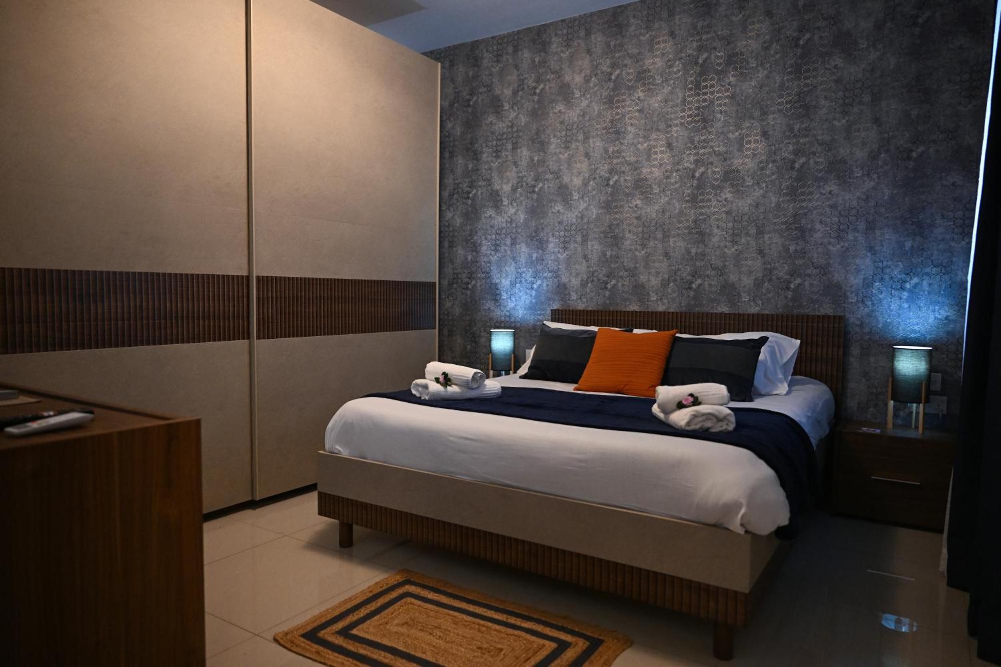 Fl 3 Ta'Lonza Luxury With Hot Tub By Homely Mellieħa Exterior foto